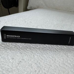 Younique Moodstruck Stick Eyeshadow in inquisitive